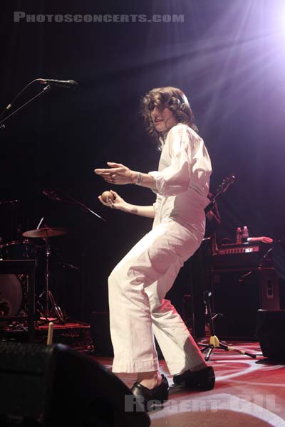 ALDOUS HARDING - 2019-05-30 - NIMES - Paloma - Grande Salle - Hannah Sian Topp